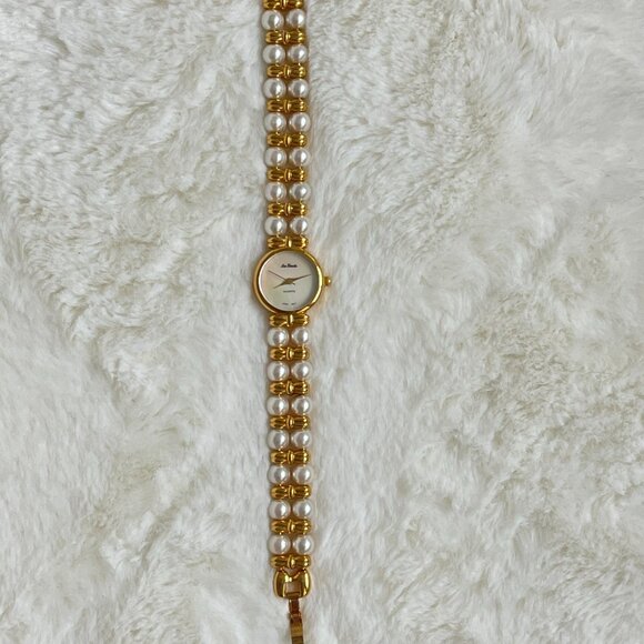 Lee Sands Vintage Women's Gold Tone Quartz Watch Pearls 21mm MOP Dial-Running! - Picture 1 of 15